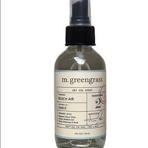M. Green grass dry out spray